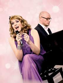 Cassy Carrington & ihr Herr Cosler – „Im Zweifel mehr Glitter“Sa. 26.01.2013 20.00 Uhr