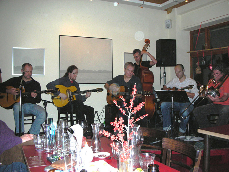 Konzert mit Minor Swing und Thilo MC Luski BandSa. 10.12.2011 20.00 Uhr