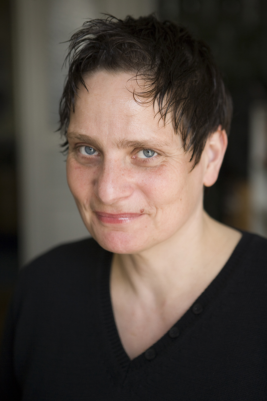 Karen-Susan Fessel liest aus ihren Büchern “Leise Töne” und “Was du willst”Sa.08.06.2013 20.00 Uhr